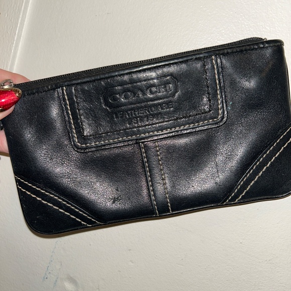 Vintage Coach wristlet - Picture 2 of 6